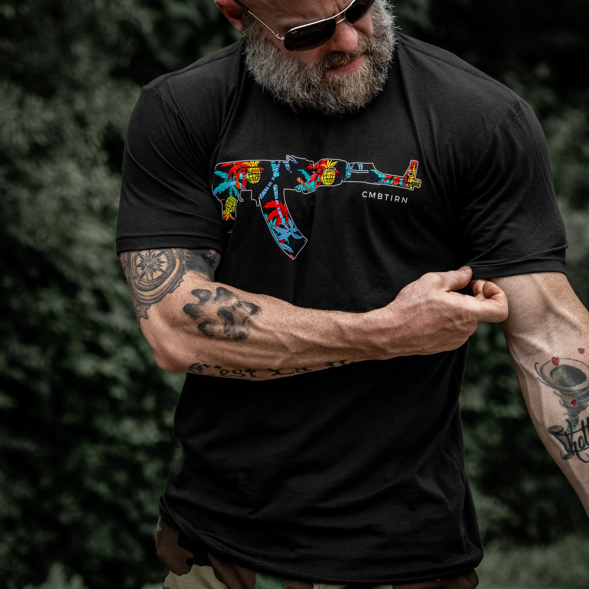 Tropical AK Men's T-Shirt - Image 4