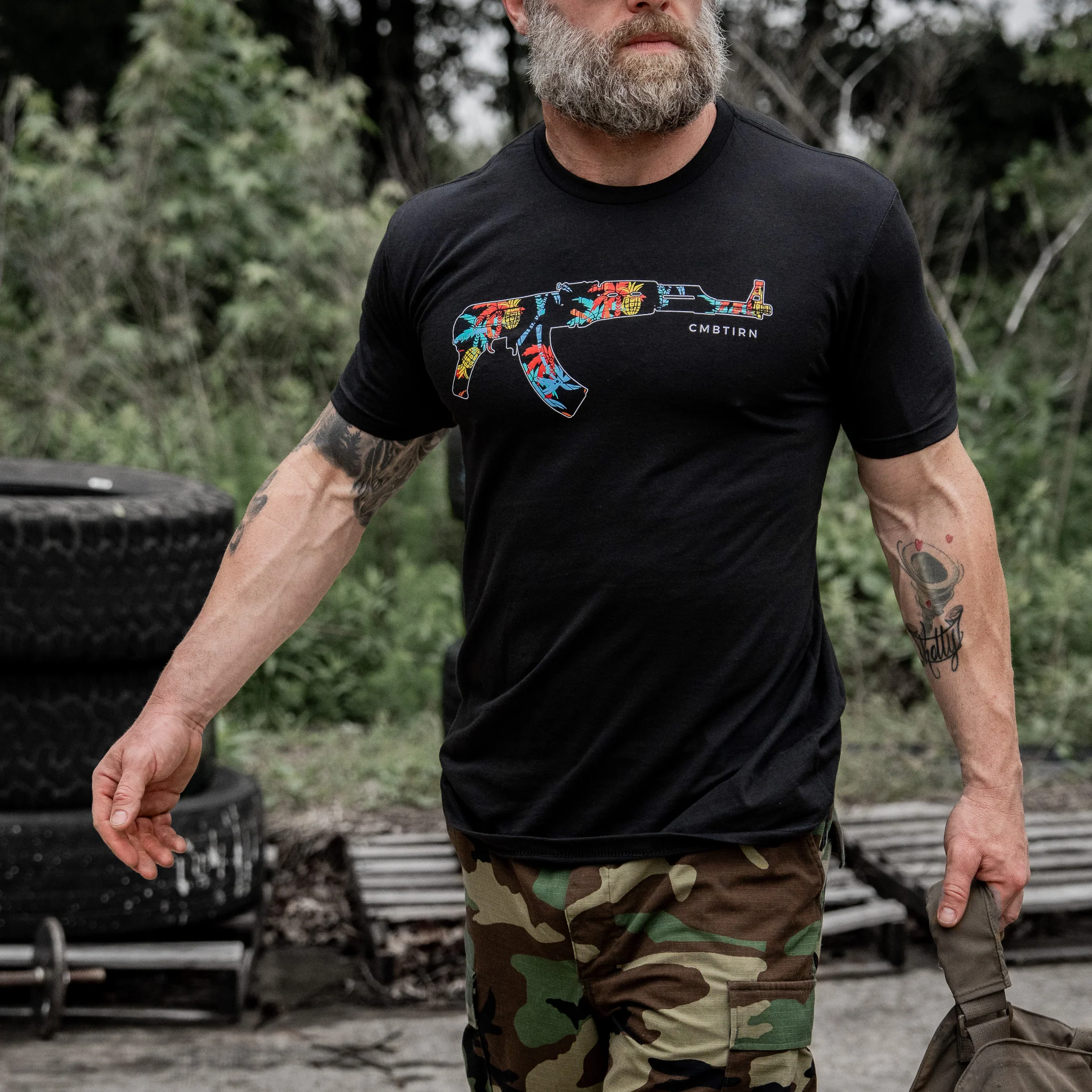 Tropical AK Men's T-Shirt - Image 5