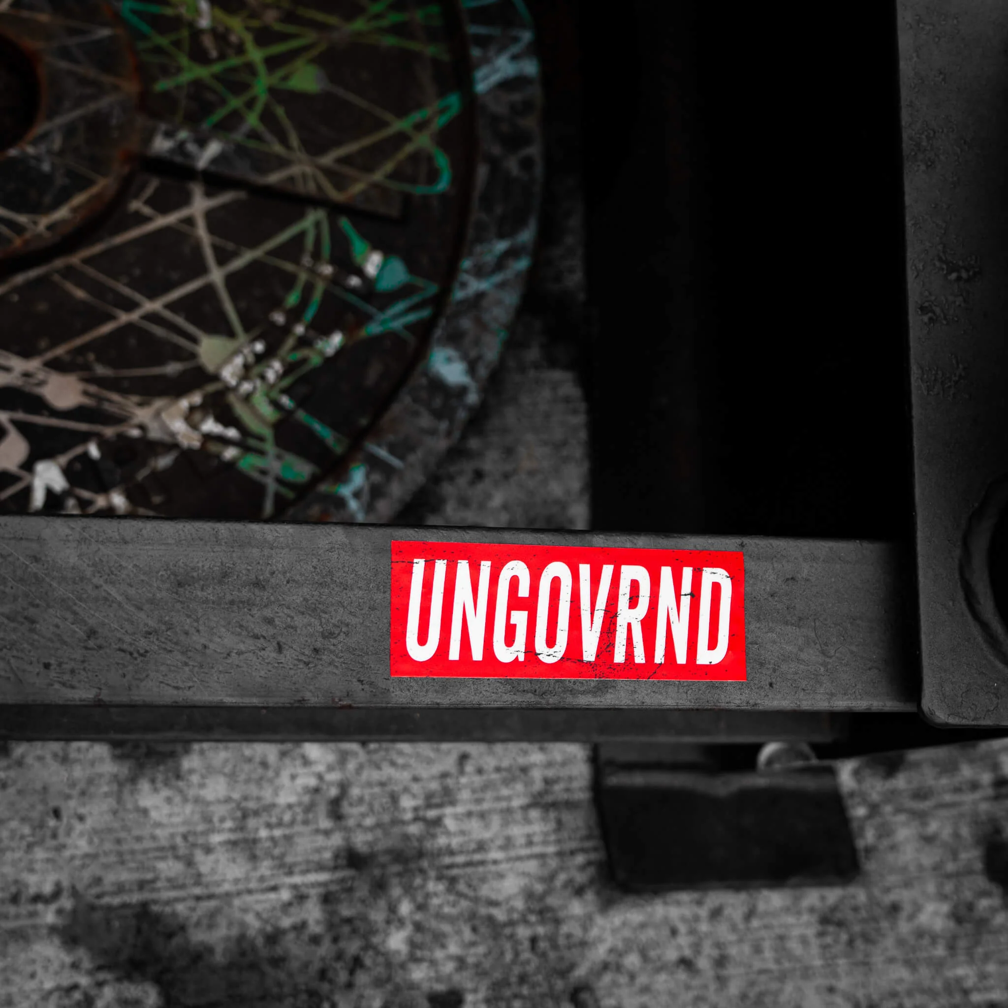 Ungovrnd Distressed Red Decal - Image 3