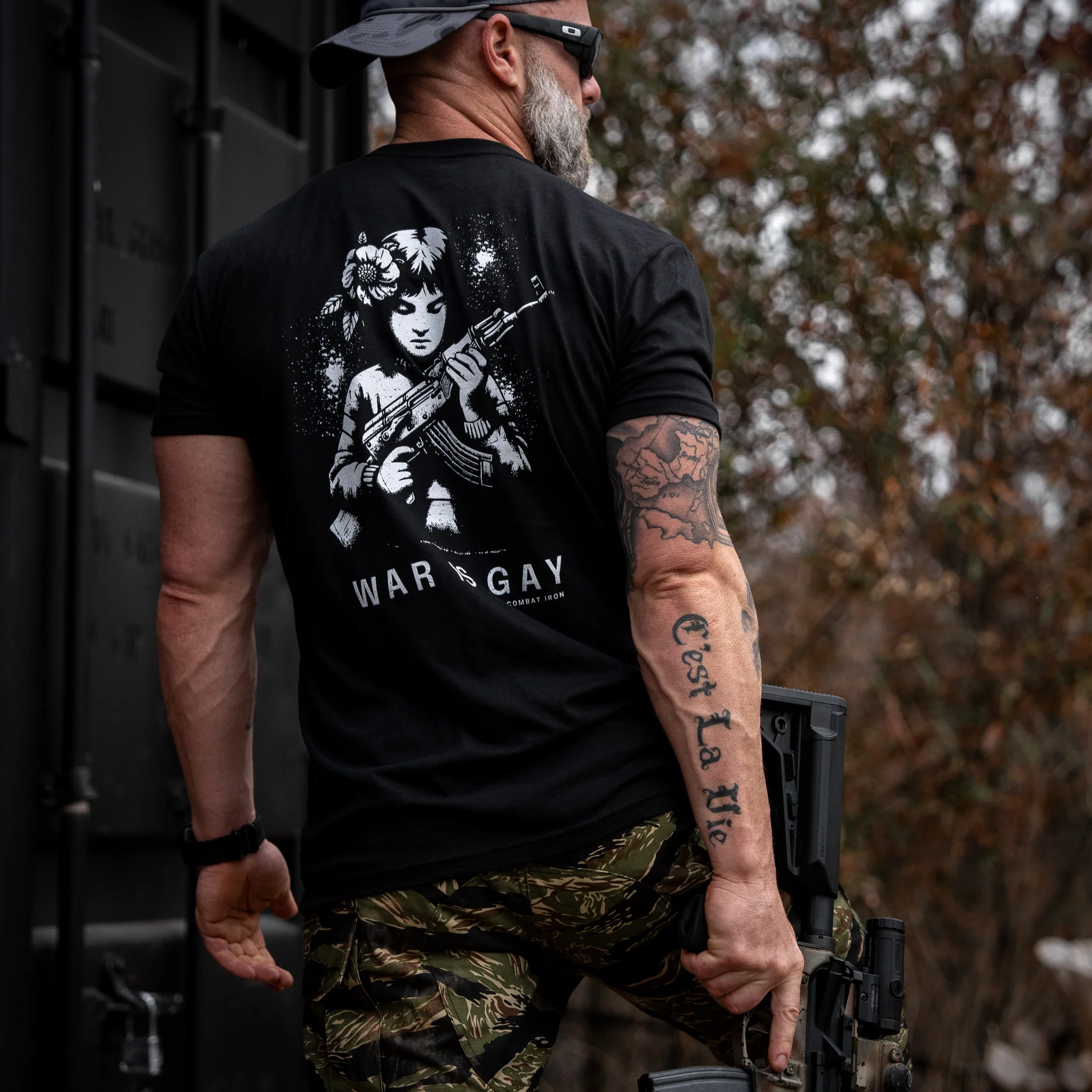 War Is Gay Men's T-Shirt - Image 9