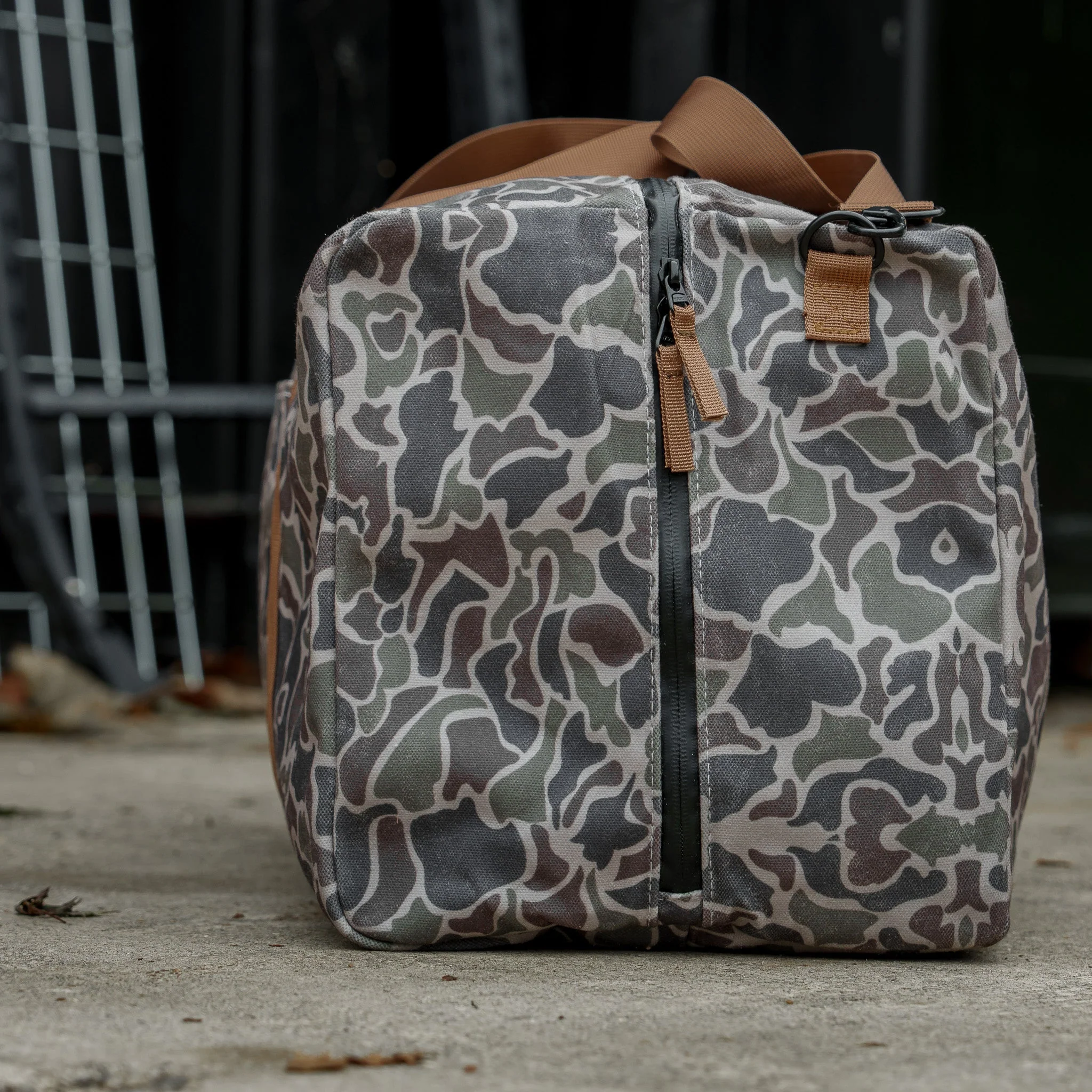 Waterproof XL 57.5L Waxed Duffle Bag - Image 44